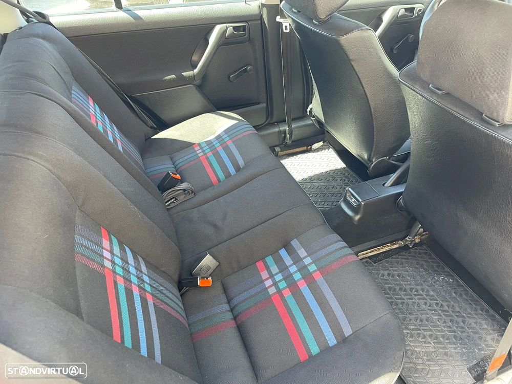 VW Golf 1.9 GTD - 11