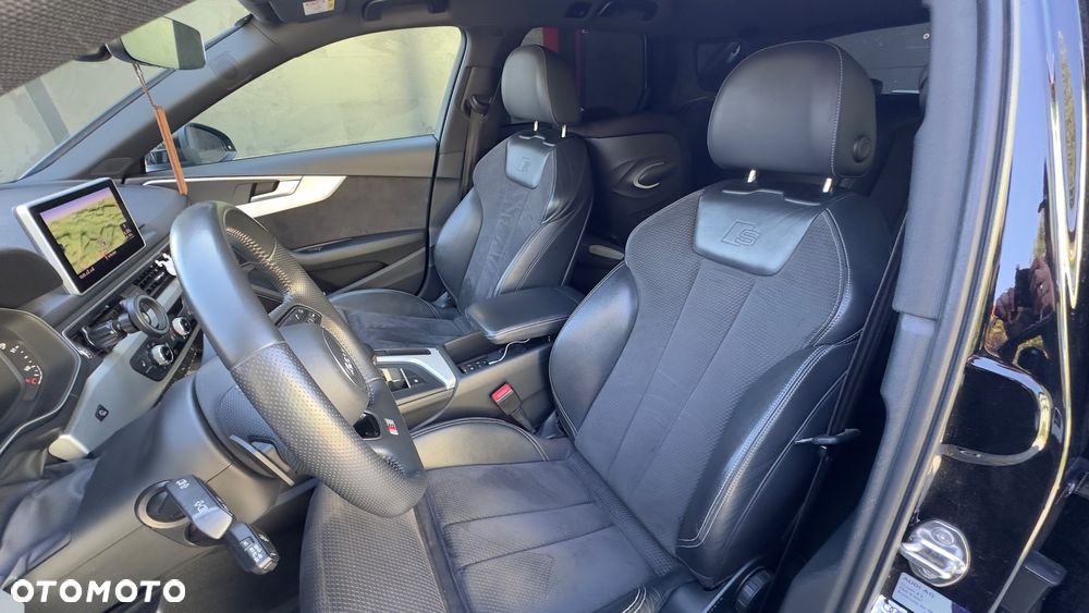 Audi A4 Avant 40 TDI S tronic quattro - 12