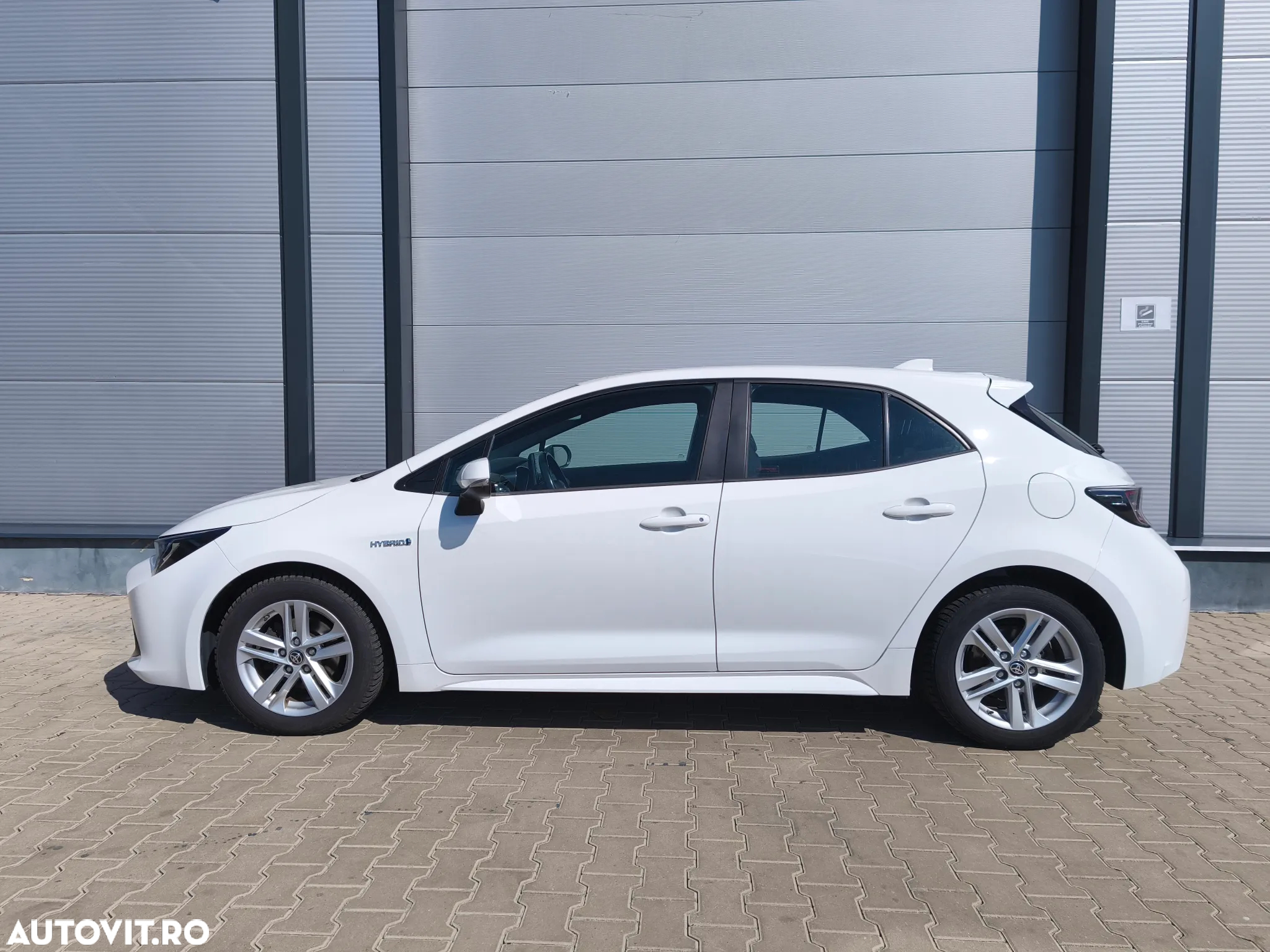 Toyota Corolla - 2