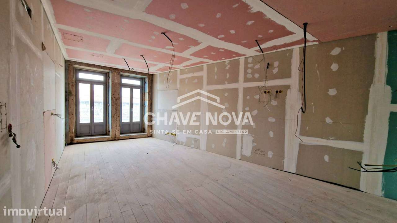 Prédio na Ribeira Para Empreendimento Turístico, Porto - Grande imagem: 5/25