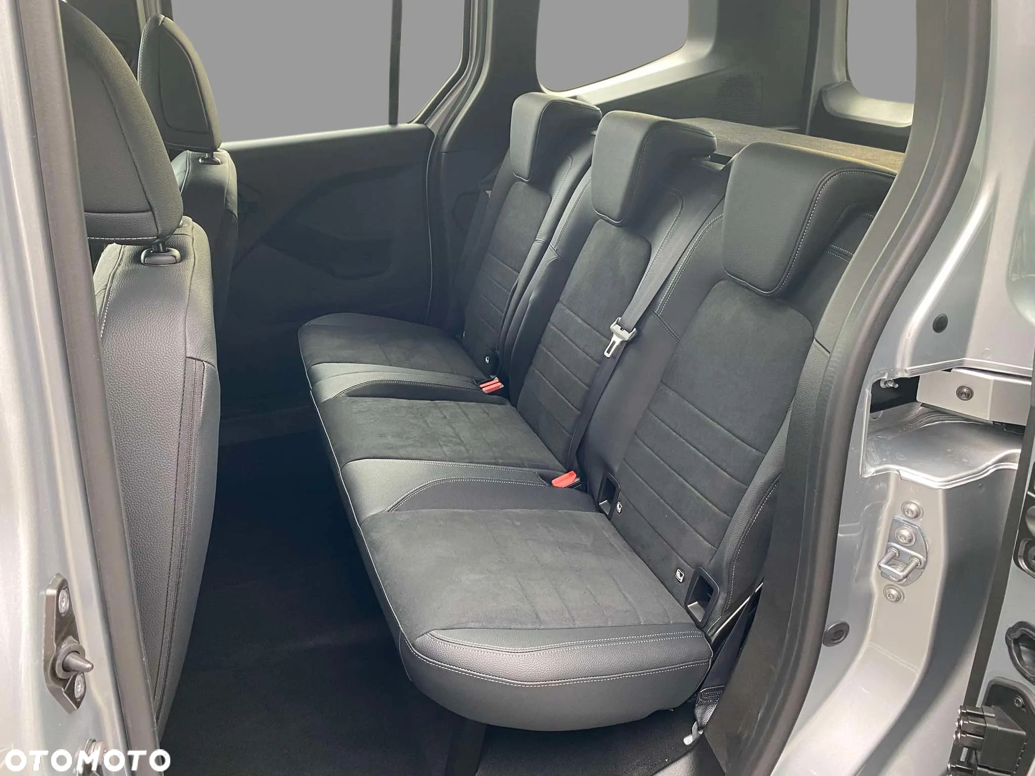Mercedes-Benz Klasa T 180 d Style - 11