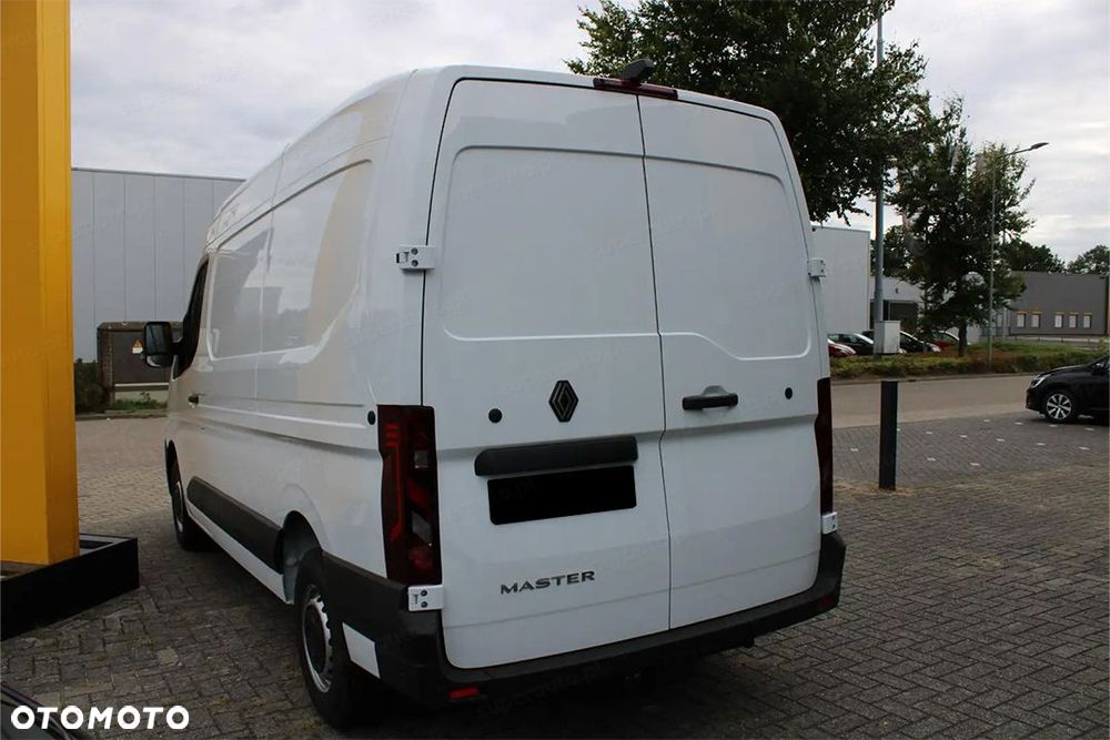 Renault Master L2H2 Extra AT9 2.0 170KM - 6