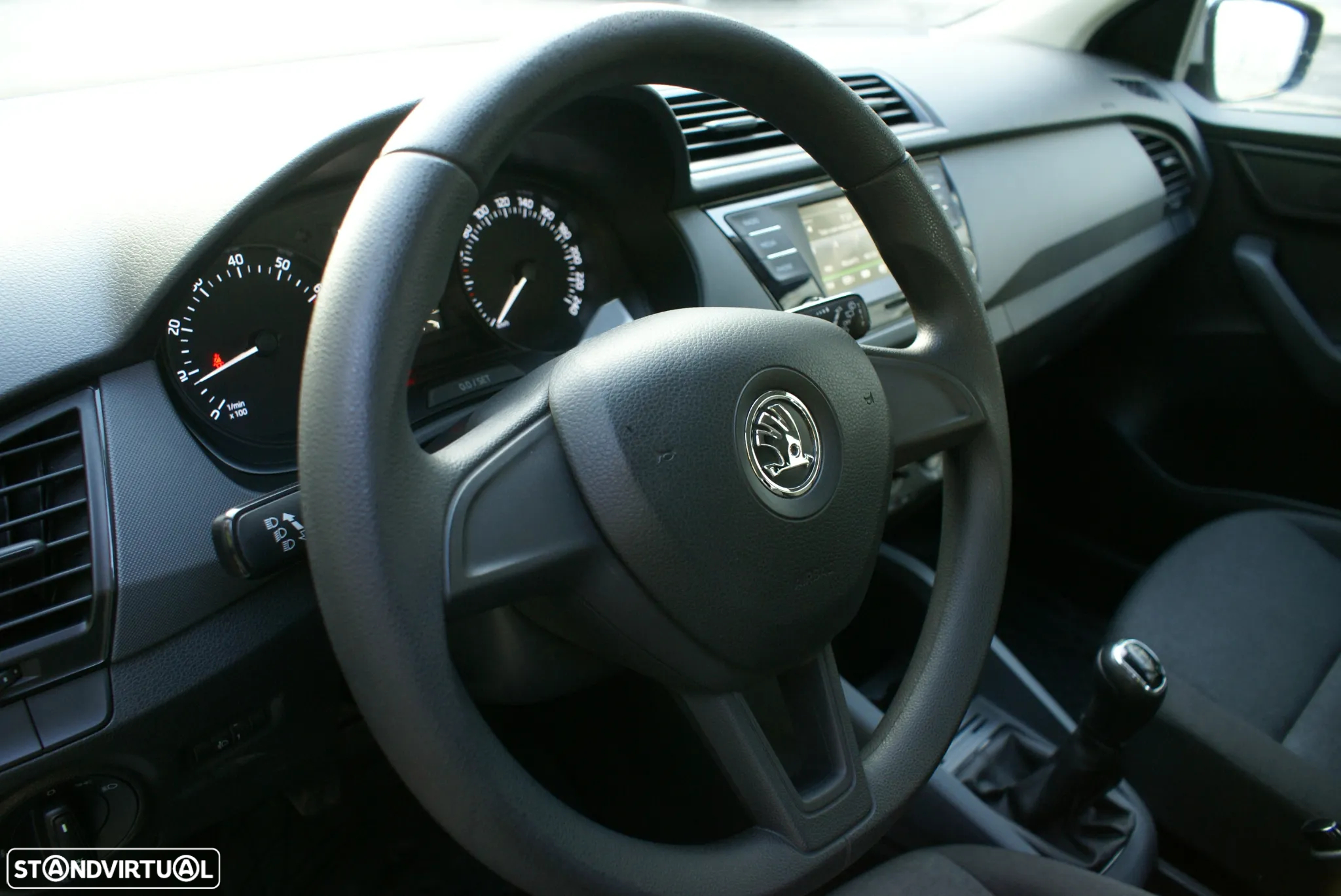 Skoda Fabia Break 1.0 Active Plus - 11