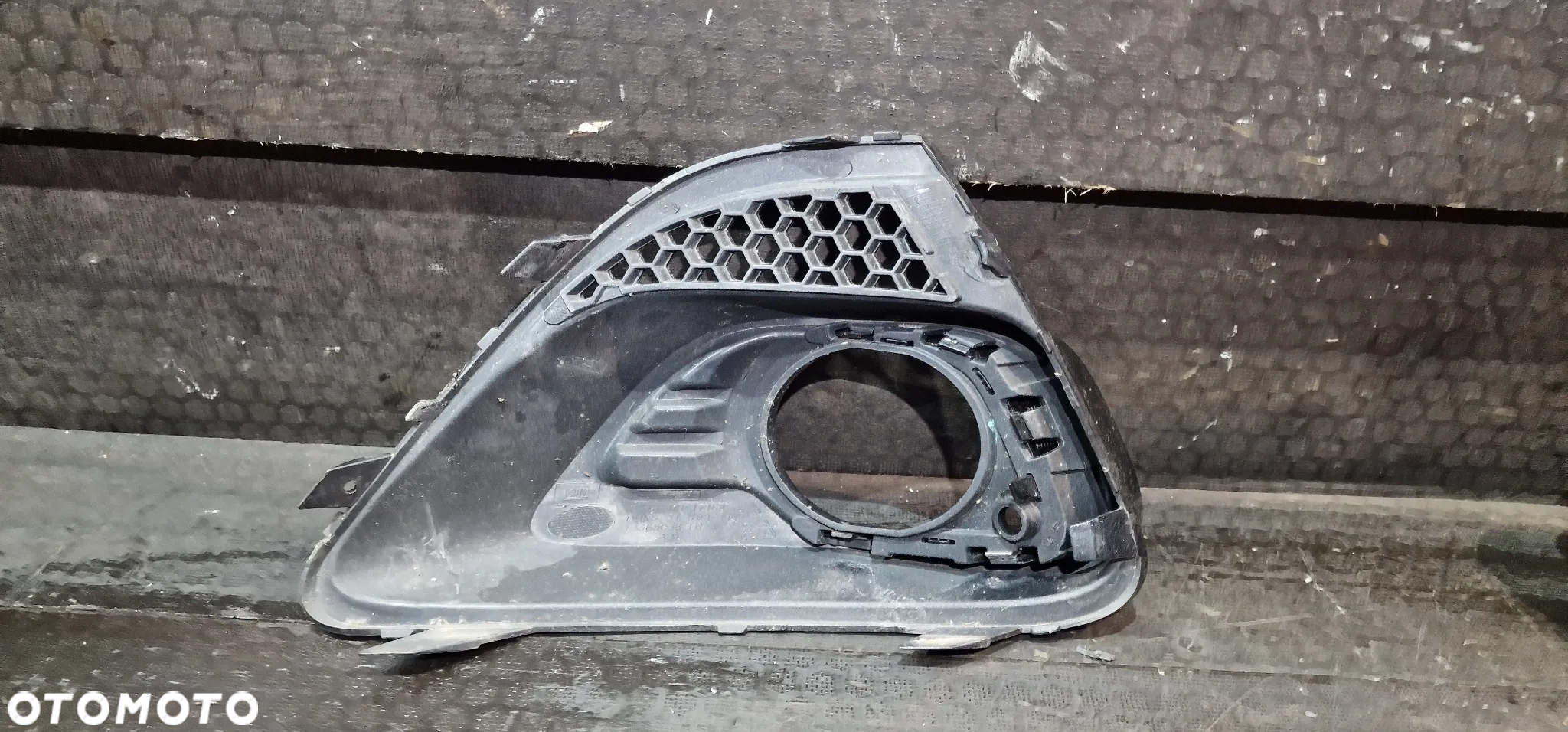 KRATKA ZDERZAKA LEWA  OPEL ASTRA IV GTC OPC 13365038 - 3