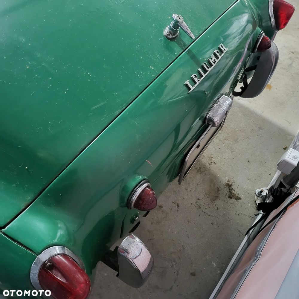Triumph TR3 - 11