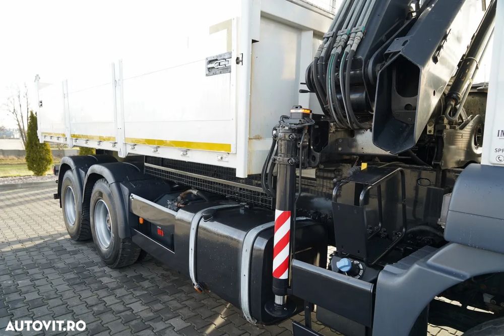 MAN TGS 33.360 / 6x4 / BASCULĂ SPATE 5.8 M + HIAB XS 122 HGV / RADIOCOMANDĂ / HGV ÎN SPATELE CABINEI / EURO 5 / MANUALĂ - 17
