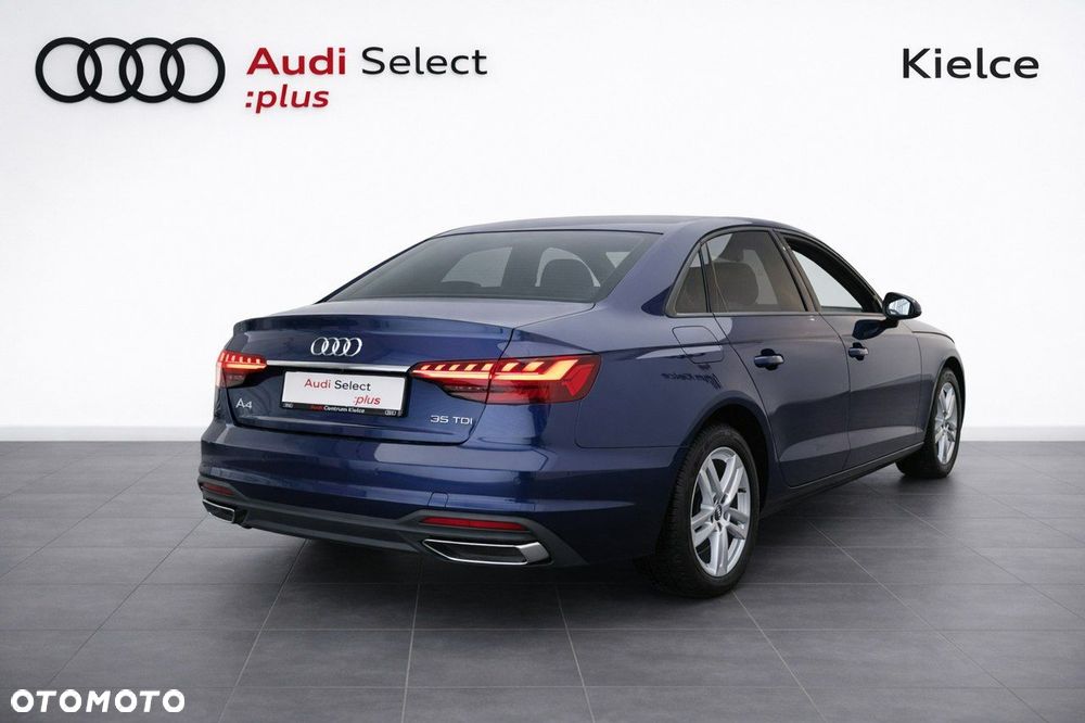 Audi A4 Limousine - 4