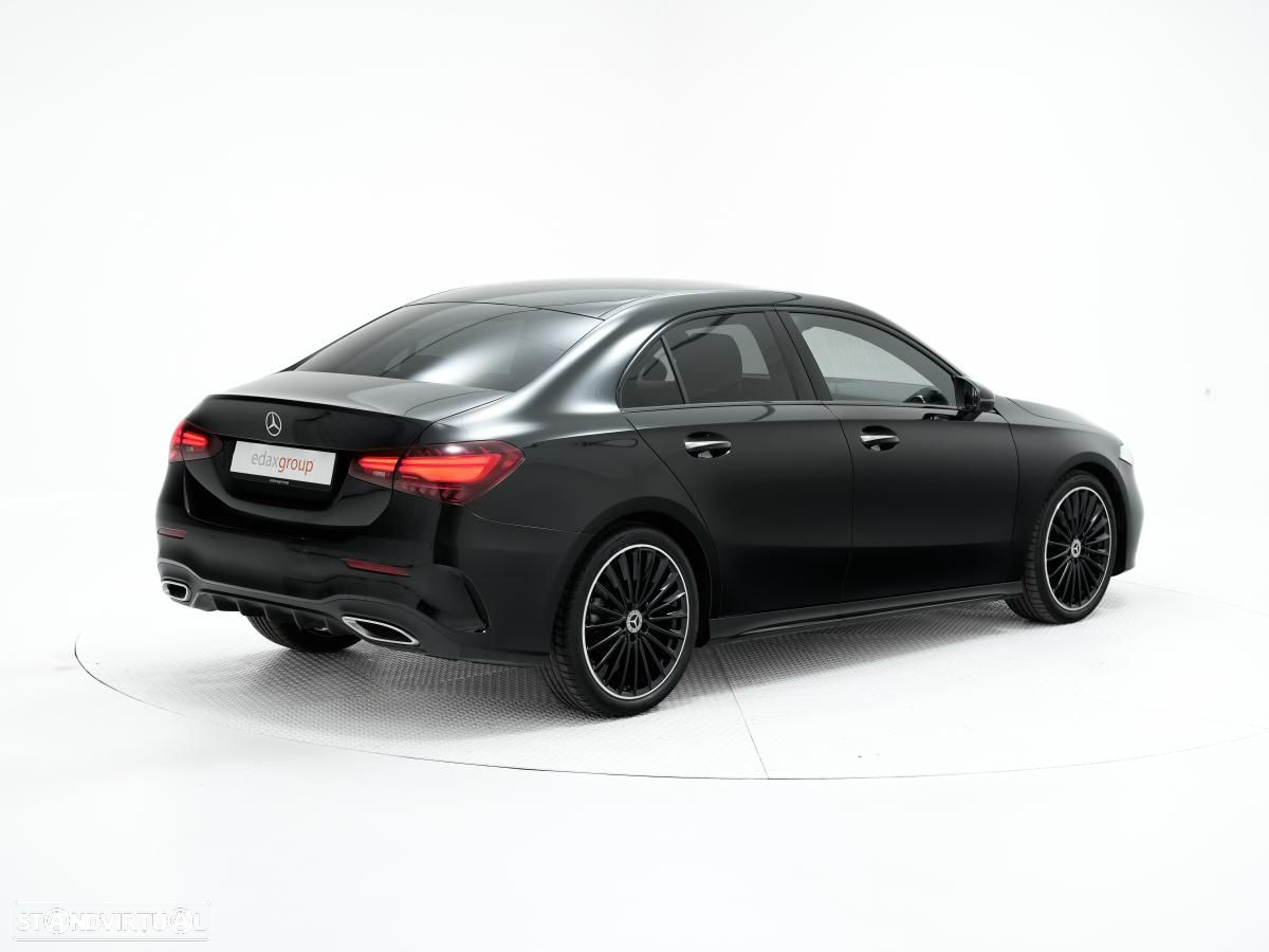 Mercedes-Benz A 180 Limousine 7G-DCT AMG Line - 3