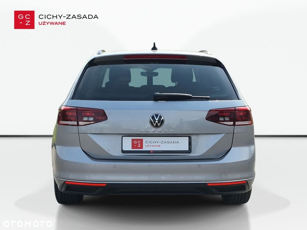 Volkswagen Passat Variant 2.0 TDI SCR Business DSG - 4