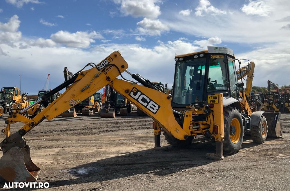 JCB 3CX Buldoexcavator - 3