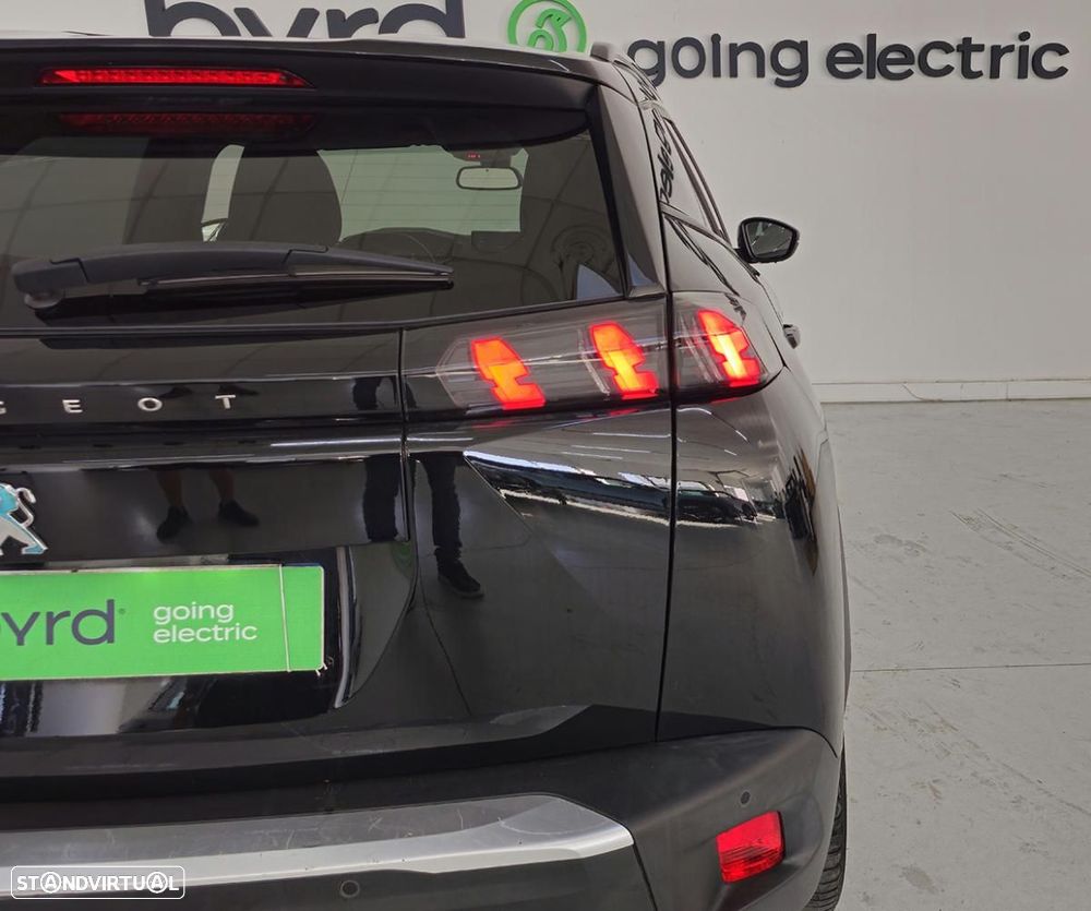 Peugeot e-2008 Allure - 5