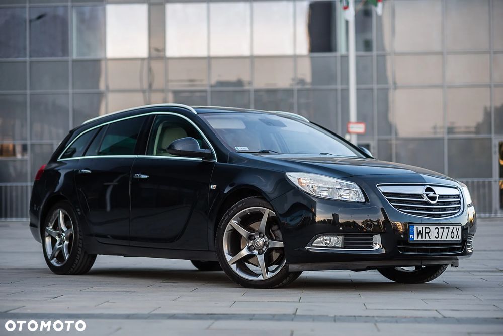 Opel Insignia 2.0 CDTI Sports Tourer - 2