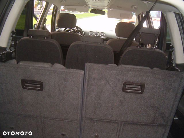 Ford Galaxy - 18