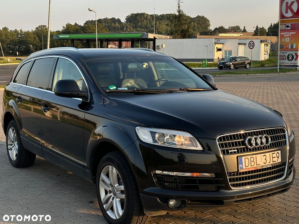 Audi Q7 - 7