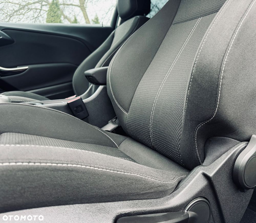 Opel Astra 1.6 Turbo Sport - 19