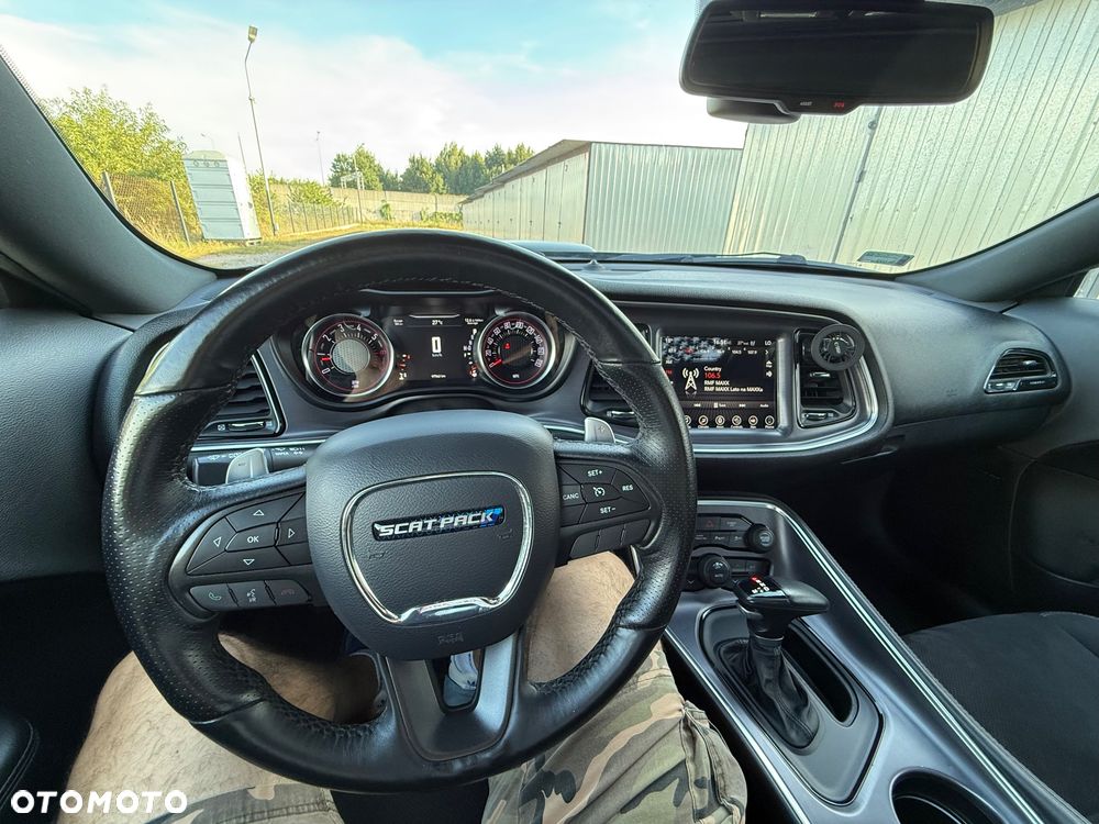 Dodge Challenger Automatik 392 Hemi Scat Pack Shaker - 24
