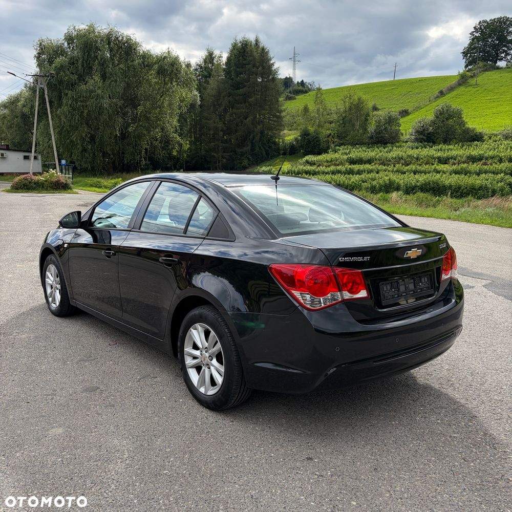 Chevrolet Cruze 1.6 LT+ - 6