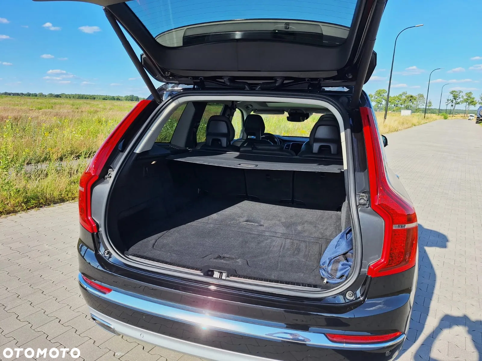 Volvo XC 90 B5 D AWD Momentum Pro - 11