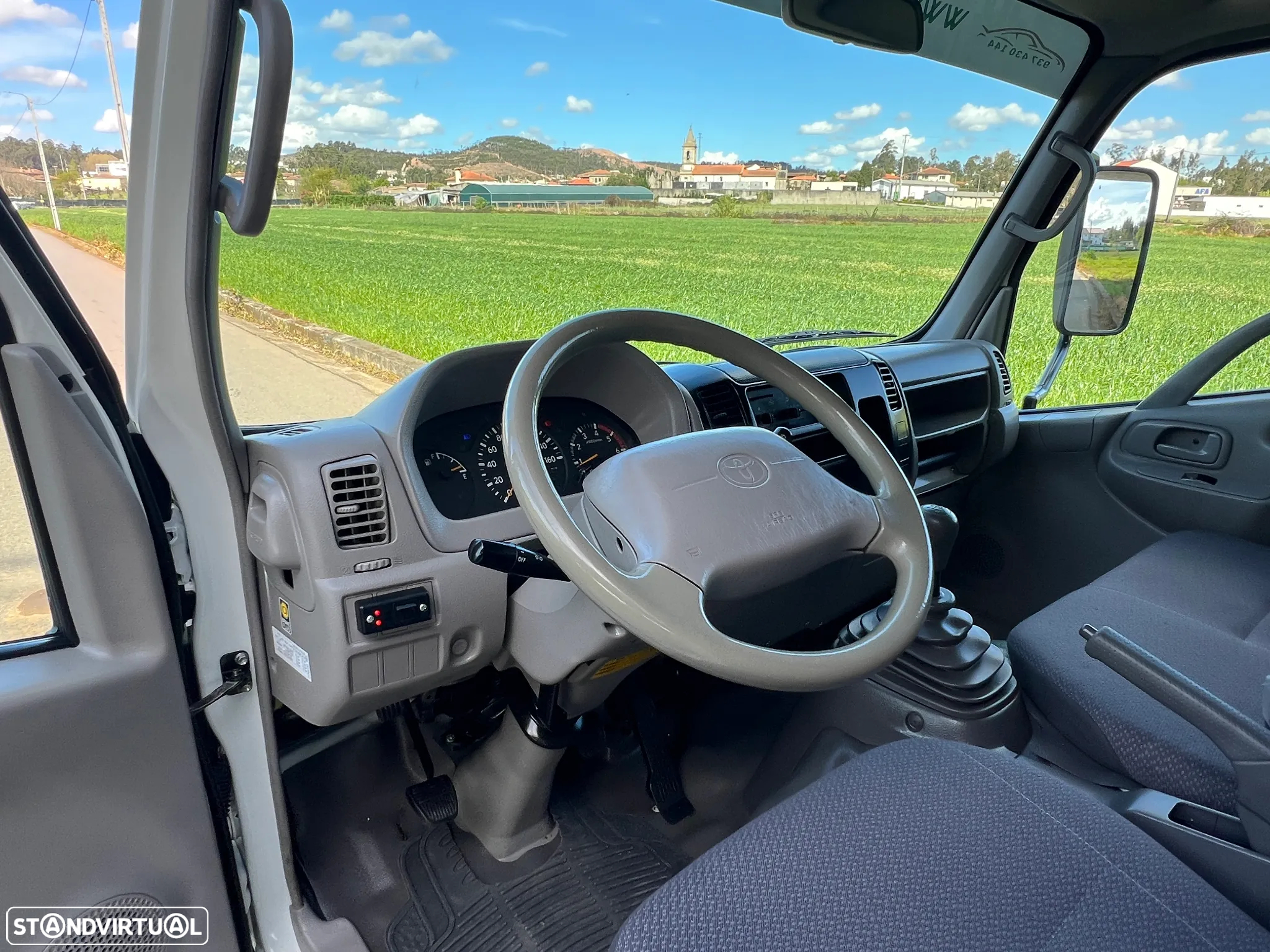 Toyota DYNA M 35.33 3.0 D4D 140 CV PLATAFORMA - 19
