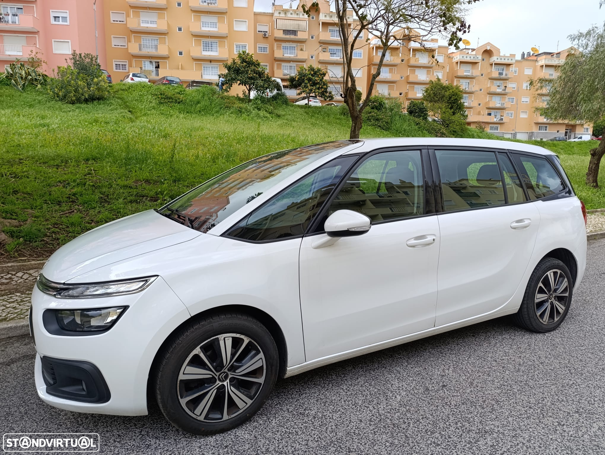 Citroën C4 Grand Picasso 1.6 BlueHDi Seduction - 2
