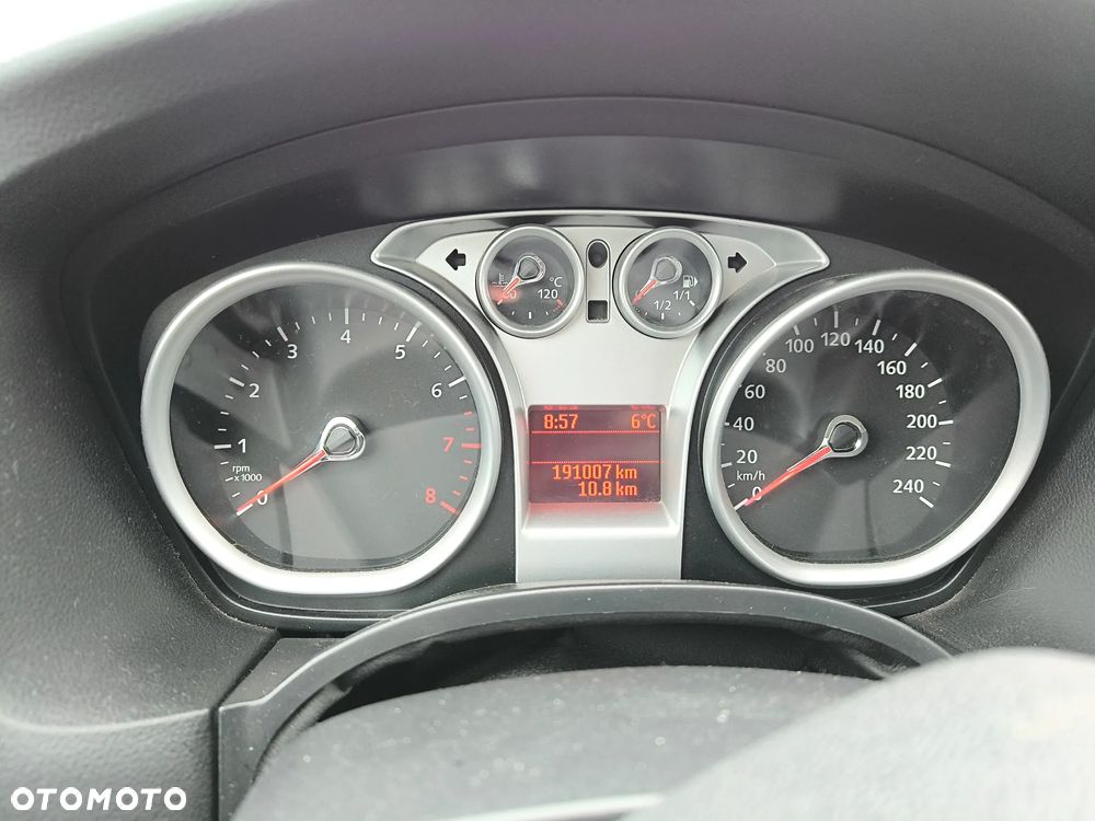 Ford Focus 1.6 Ti-VCT Style - 20