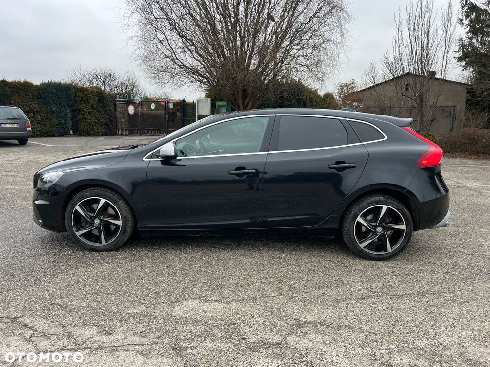 Volvo V40 D3 R Design - 14