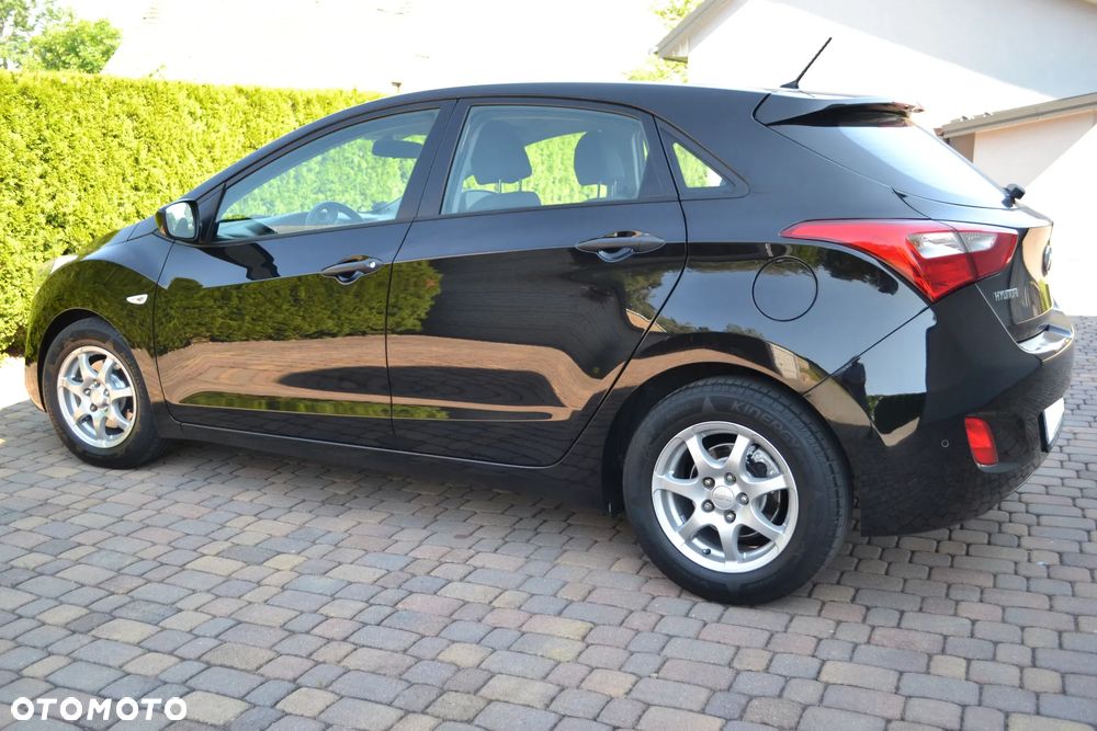 Hyundai i30 1.4 Comfort - 12