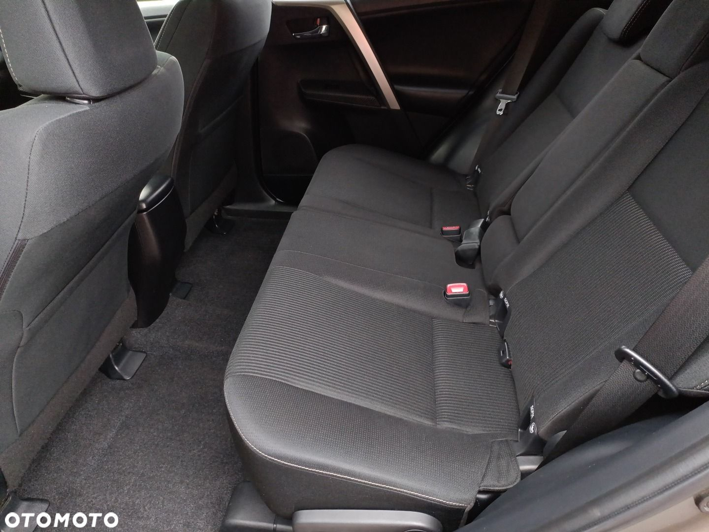 Toyota RAV4 - 12