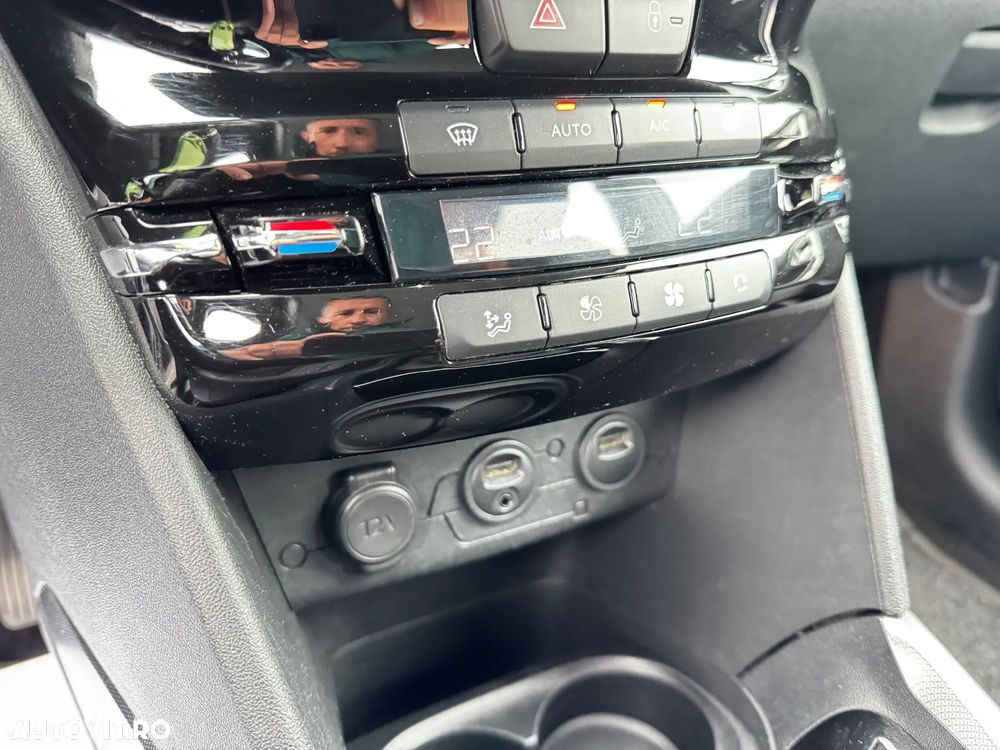 Peugeot 2008 1.6 e-HDi FAP STT Active - 28