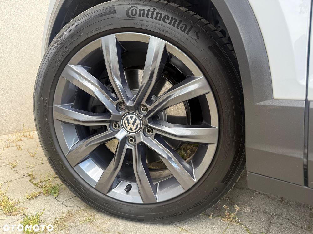 Volkswagen T-Roc 2.0 TDI SCR 4MOTION DSG R-Line - 32