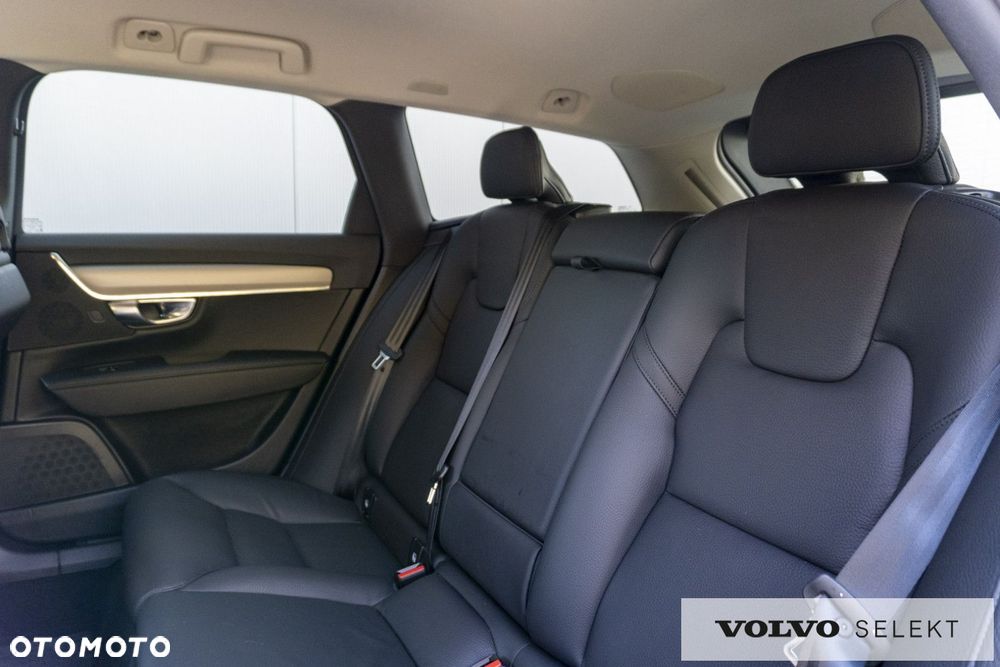Volvo V90 - 16