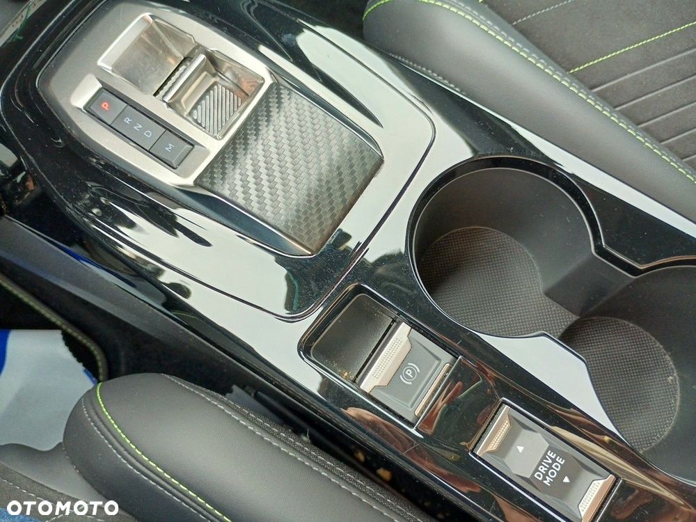 Peugeot 2008 1.2 PureTech Allure S&S EAT8 - 27