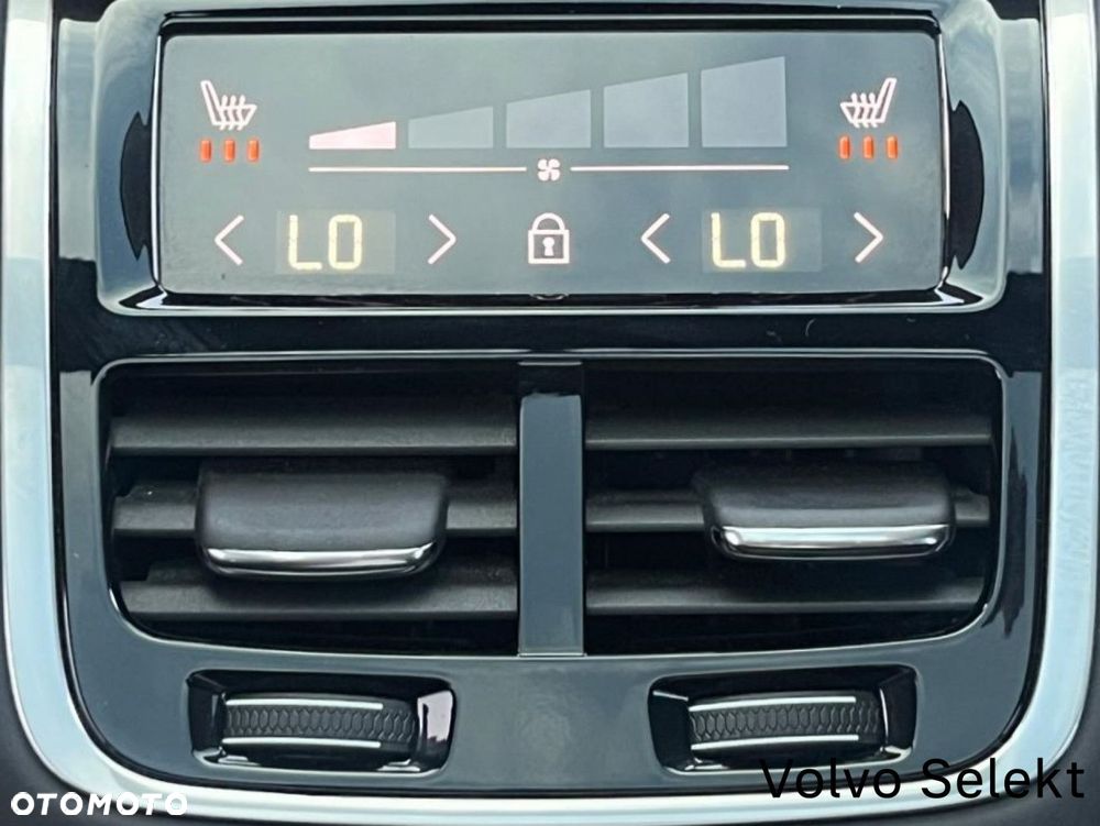 Volvo XC 90 - 36