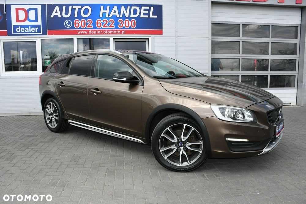 Volvo V60 Cross Country D3 Drive-E Summum - 5