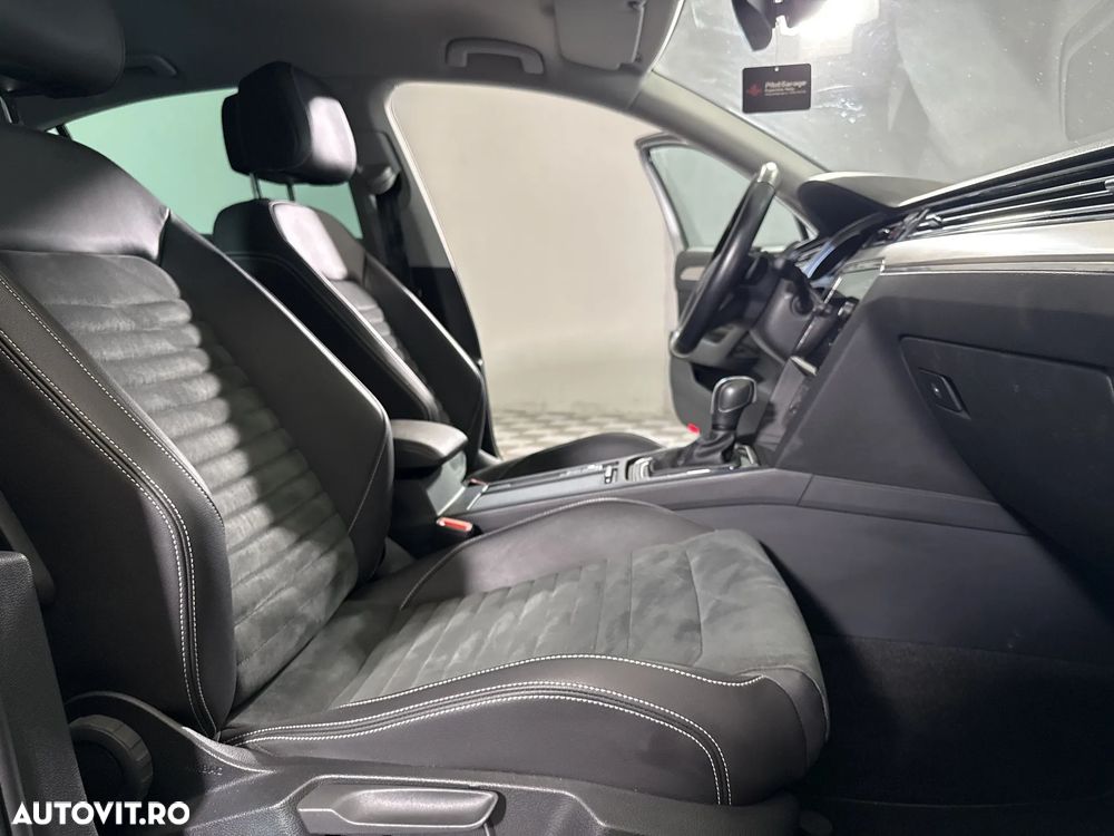 Volkswagen Passat - 12