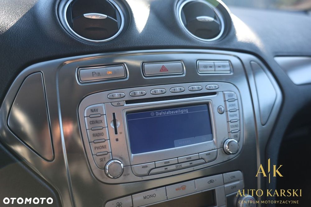 Ford Mondeo - 24