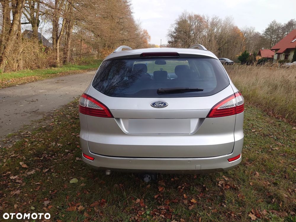 Ford Mondeo 2.0 TDCi Ghia - 8