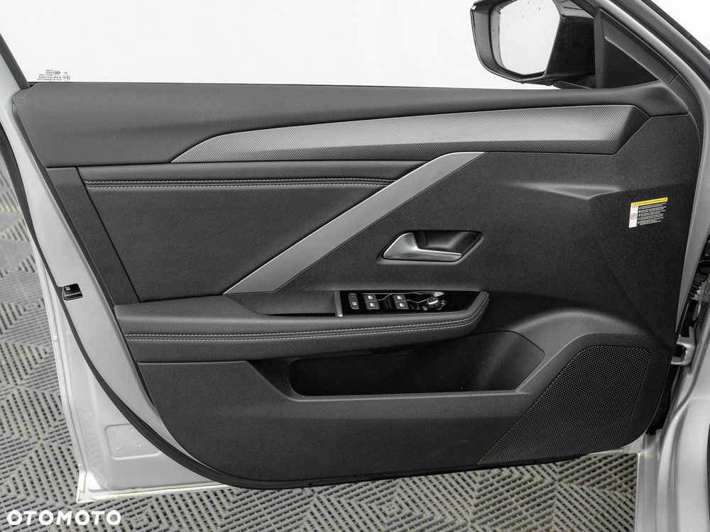 Opel Astra VI 1.2 T GS S&S - 13