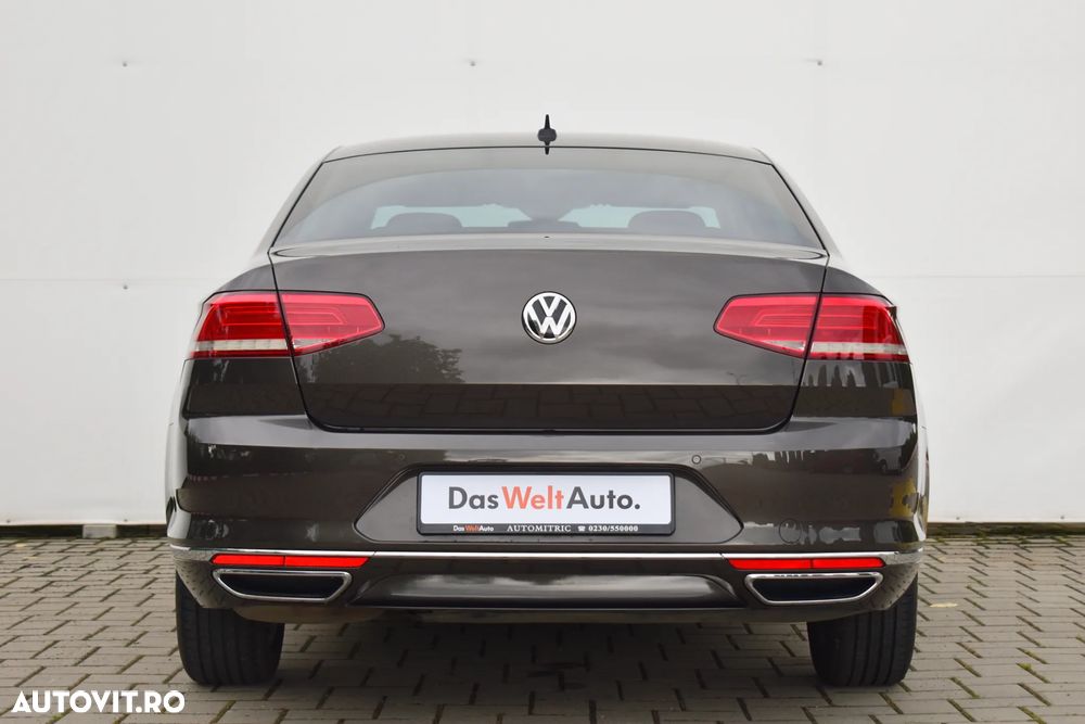Volkswagen Passat 2.0 TDI SCR DSG Comfortline - 14