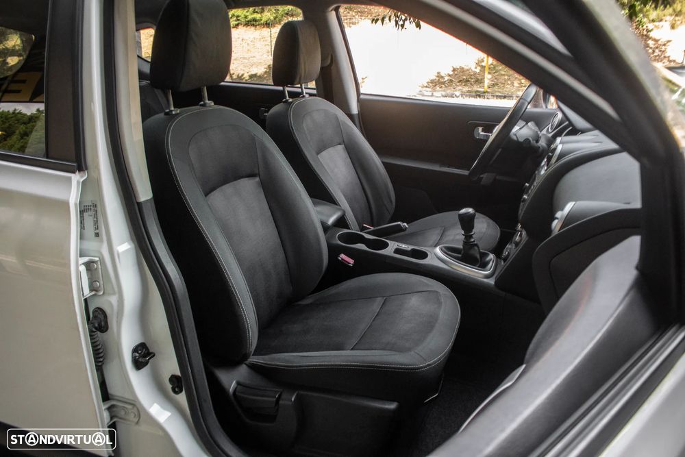 Nissan Qashqai 1.6 dCi N-Connecta - 21