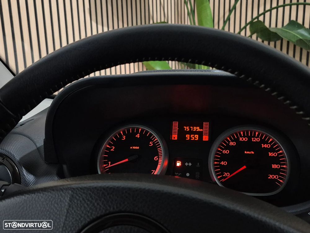 Dacia Duster 1.5 dCi Prestige - 16