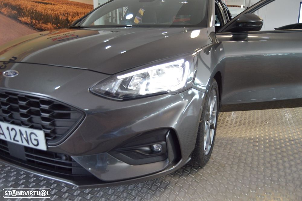 Ford Focus 1.5 TDCi ECOBlue ST-Line - 30