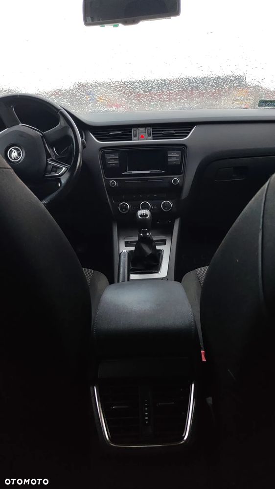 Skoda Octavia 1.6 TDI Ambition - 6