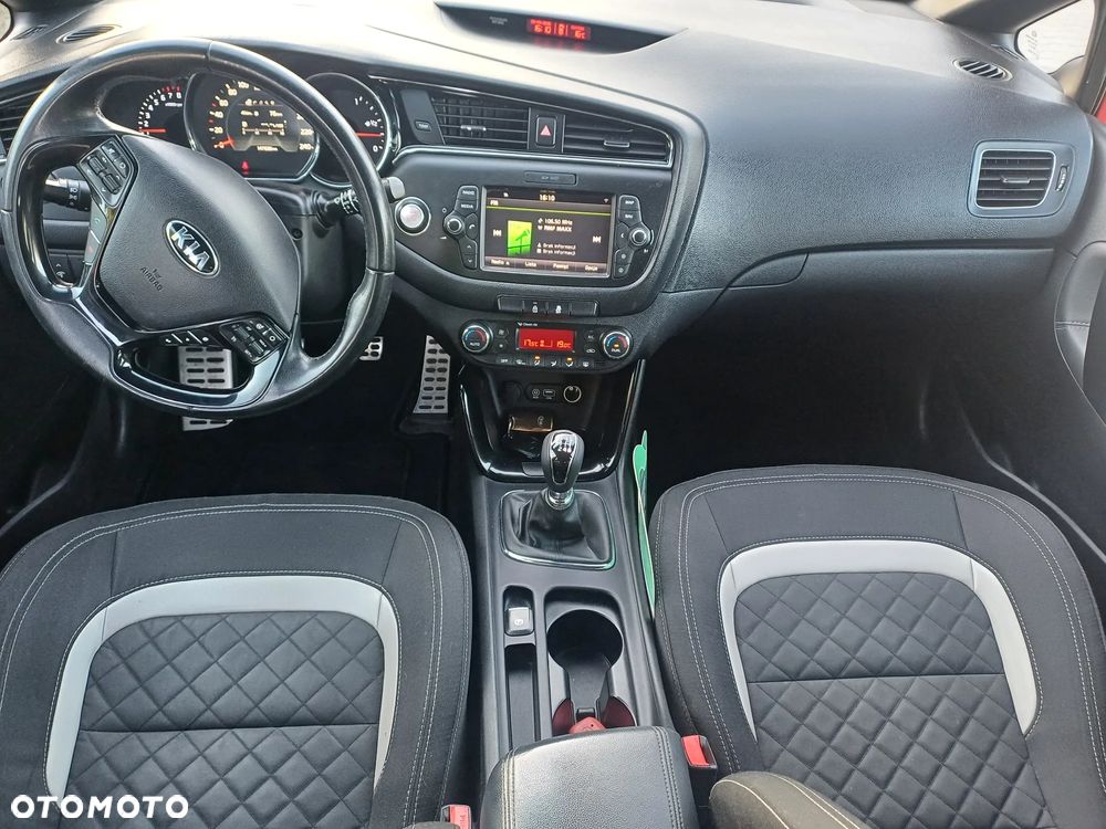 Kia Ceed 1.0 T-GDI ISG GT Line - 17