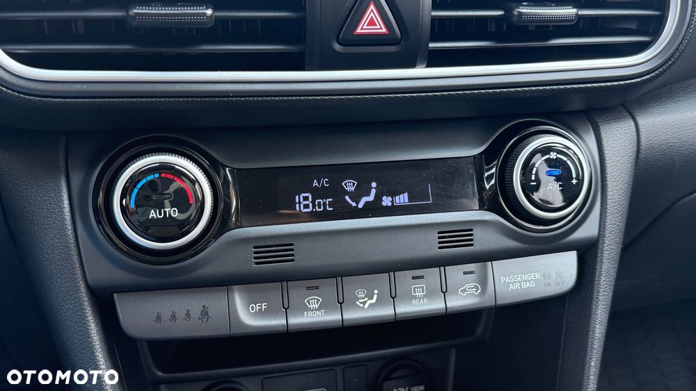 Hyundai Kona 1.6 CRDi DCT 4WD Premium - 32