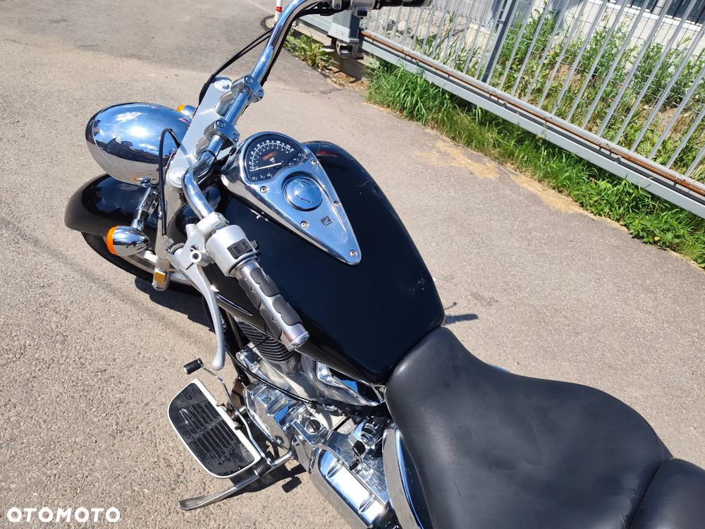 Honda VTX - 28
