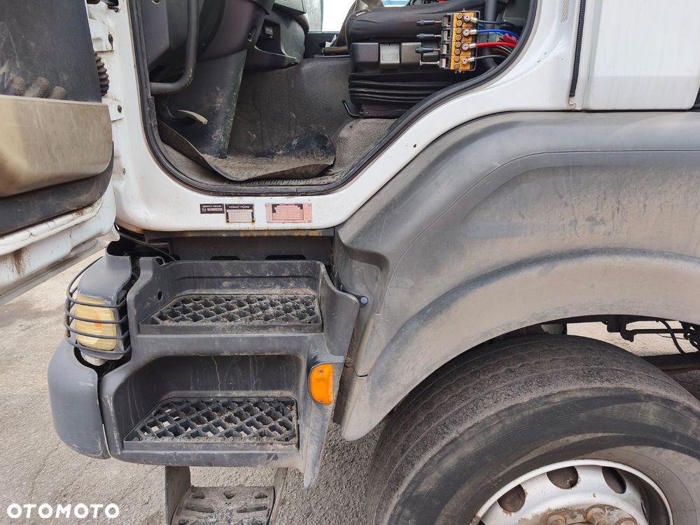 Renault Kerax 370 + Hr - 11