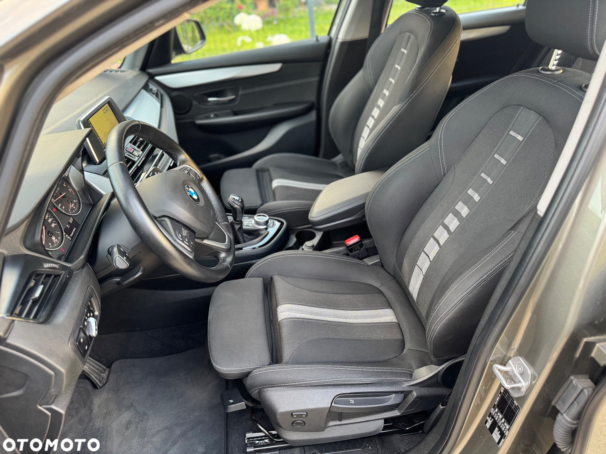 BMW Seria 2 220i Active Tourer Sport Line - 32
