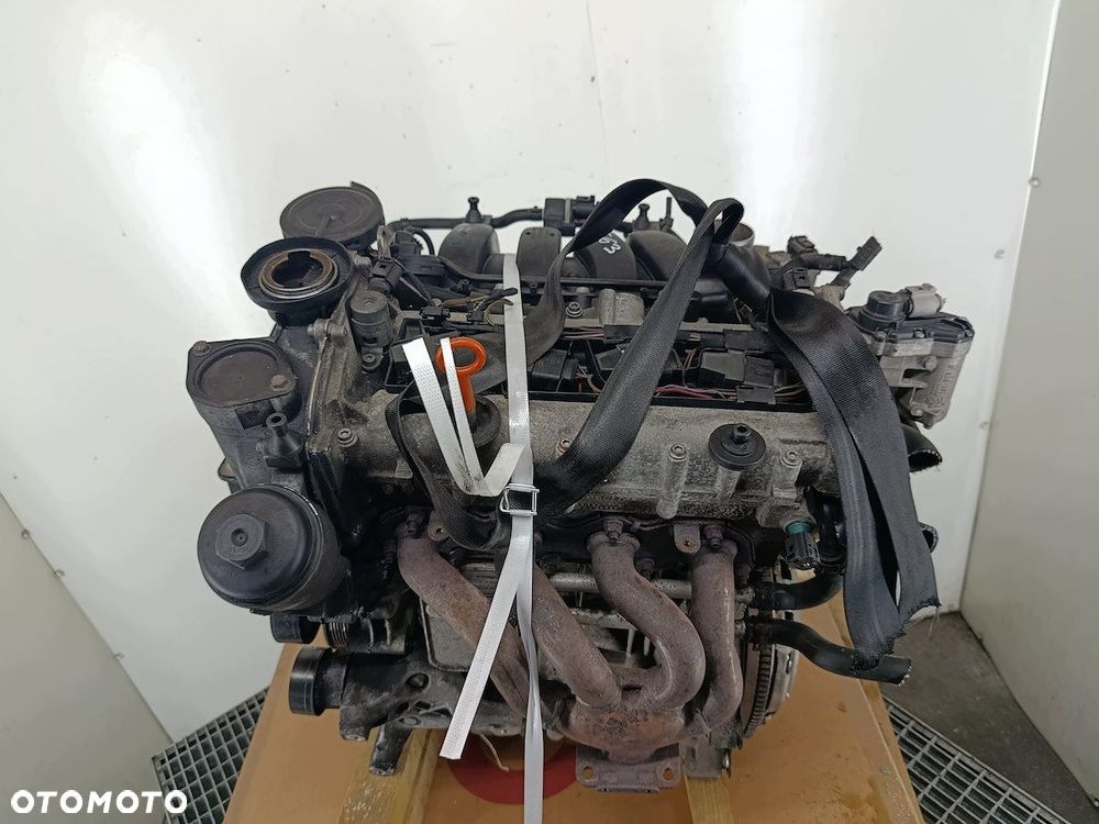 SILNIK VW GOLF V BLF 1.6 FSI - 1