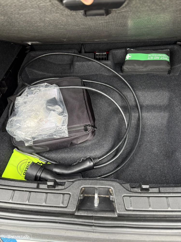 Volvo XC 40 Recharge 78 kWh Twin Motor Core — fotografia 16